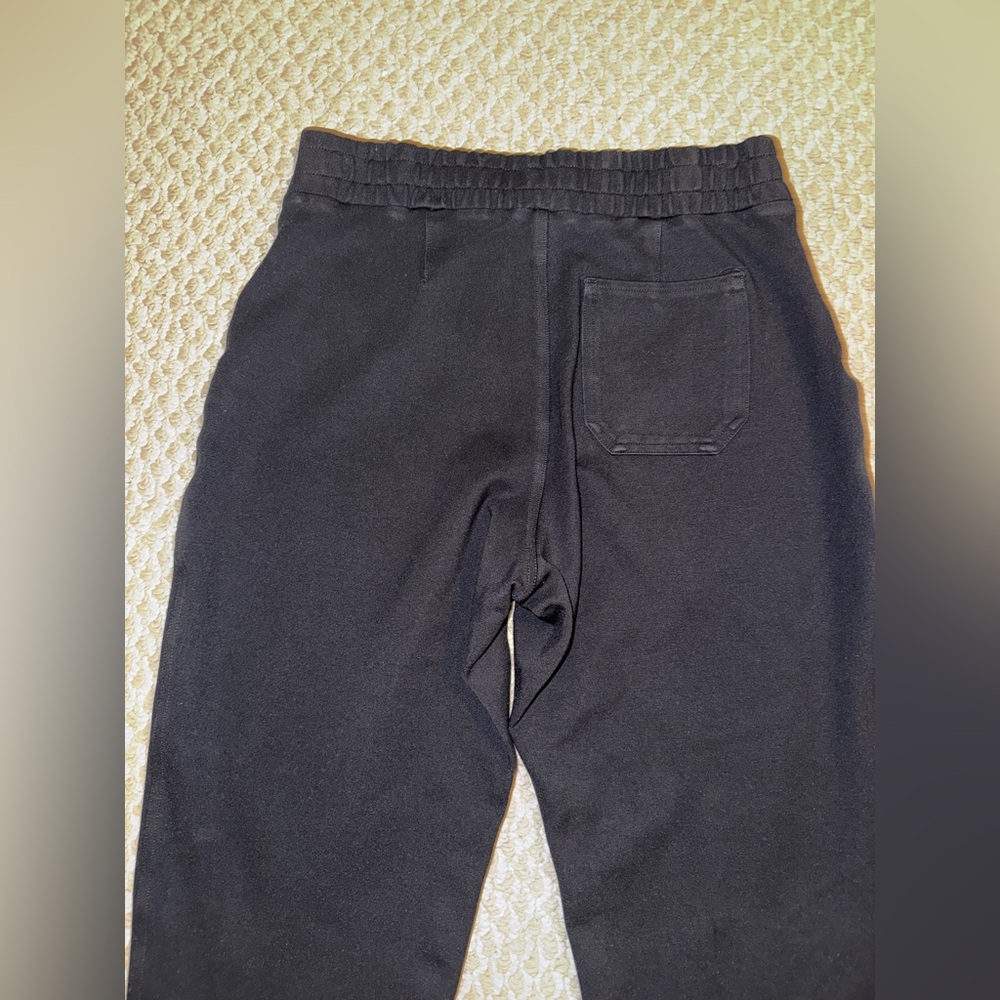 SPANX Women's The Perfect Pant
Jogger SIZE: Medium - Picture 10 of 13